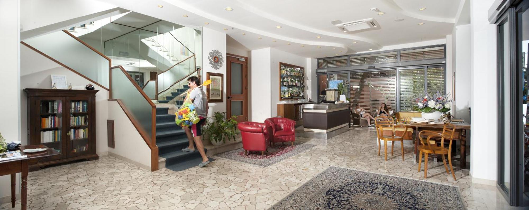 Hotel Baltic Rimini Esterno foto