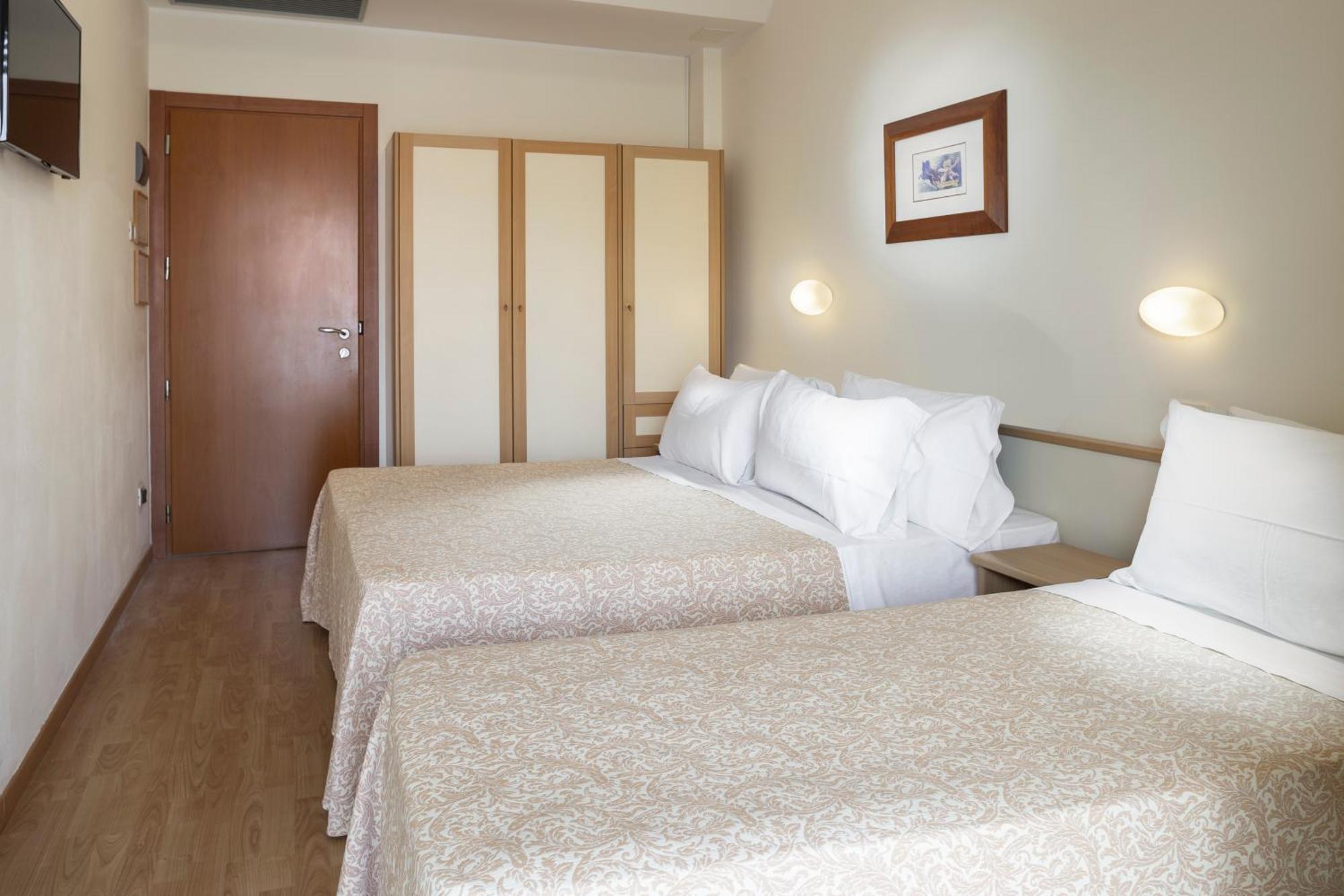 Hotel Baltic Rimini Esterno foto